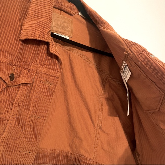 Levi's Cropped Corduroy Trucker Jacket Small Rust Burnt Orange - Picture 8 of 14